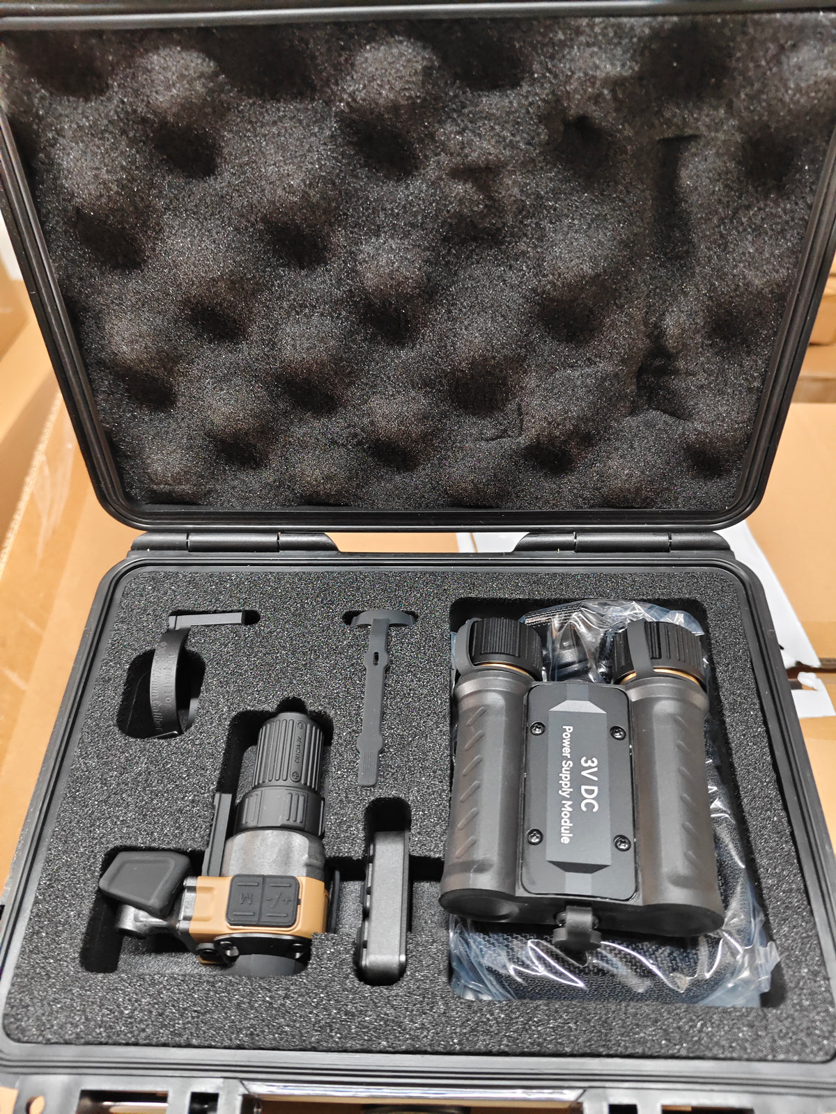 InfiRay Jerry-C Pro Clip-On Thermal Imager - thermal imager and accessories in protective case