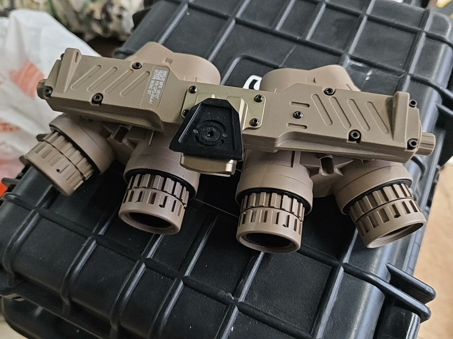 QTNVG EPNVG-18 White Phosphor Gen 3 Quad Night Vision