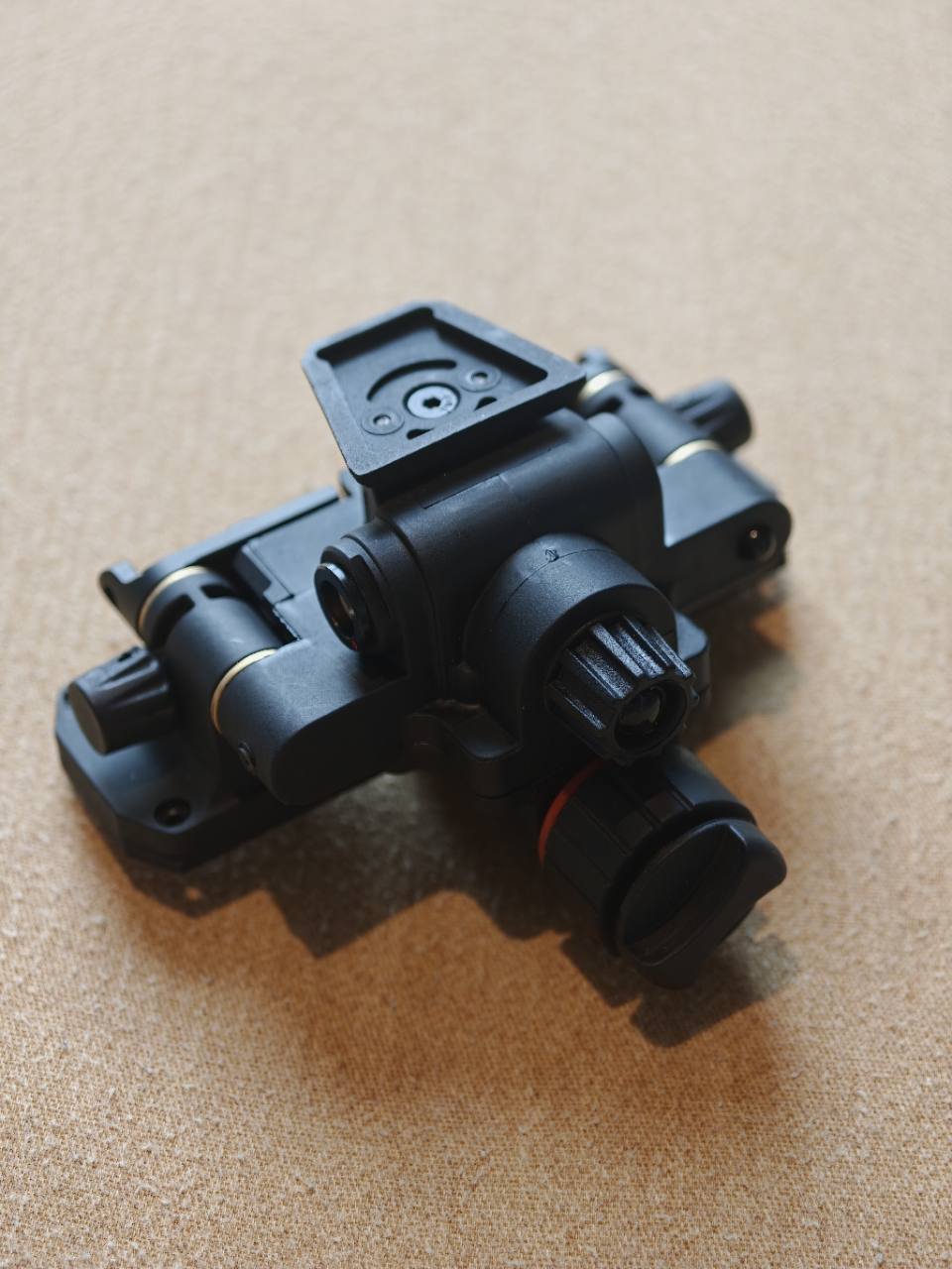 Polymer BNVD-1431 and PVS-31-style articulating bridge front three-quarter view