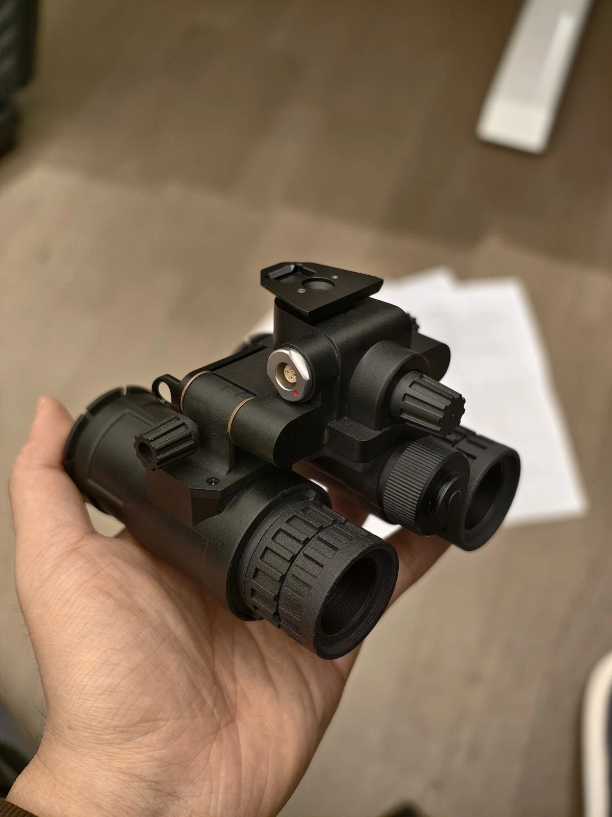 Lan31 White Phosphor Binocular Night Vision System