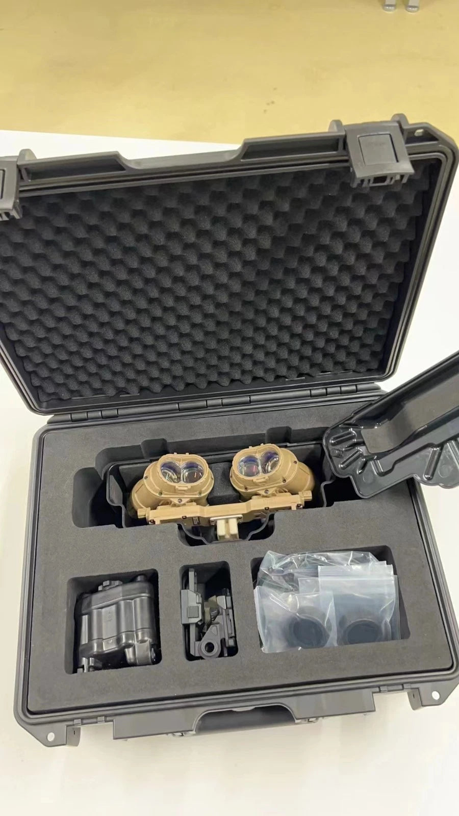 QTNVG EPNVG-18 White Phosphor NNVT6L Quad Night Vision