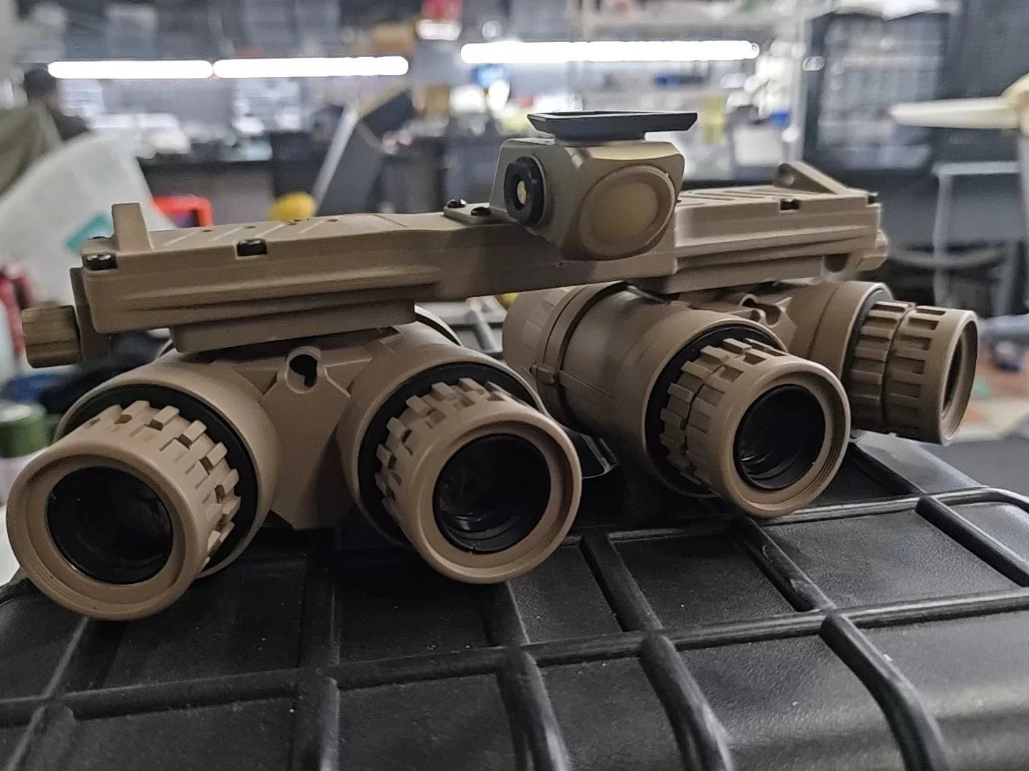 QTNVG EPNVG-18 White Phosphor NNVT6L Quad Night Vision